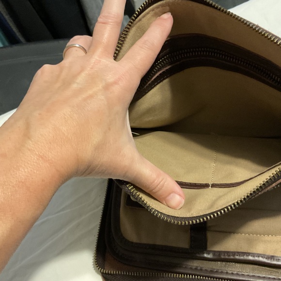 Linshi Tasks Brown Leather Organizer Crossbody Purse. - Picture 7 of 15